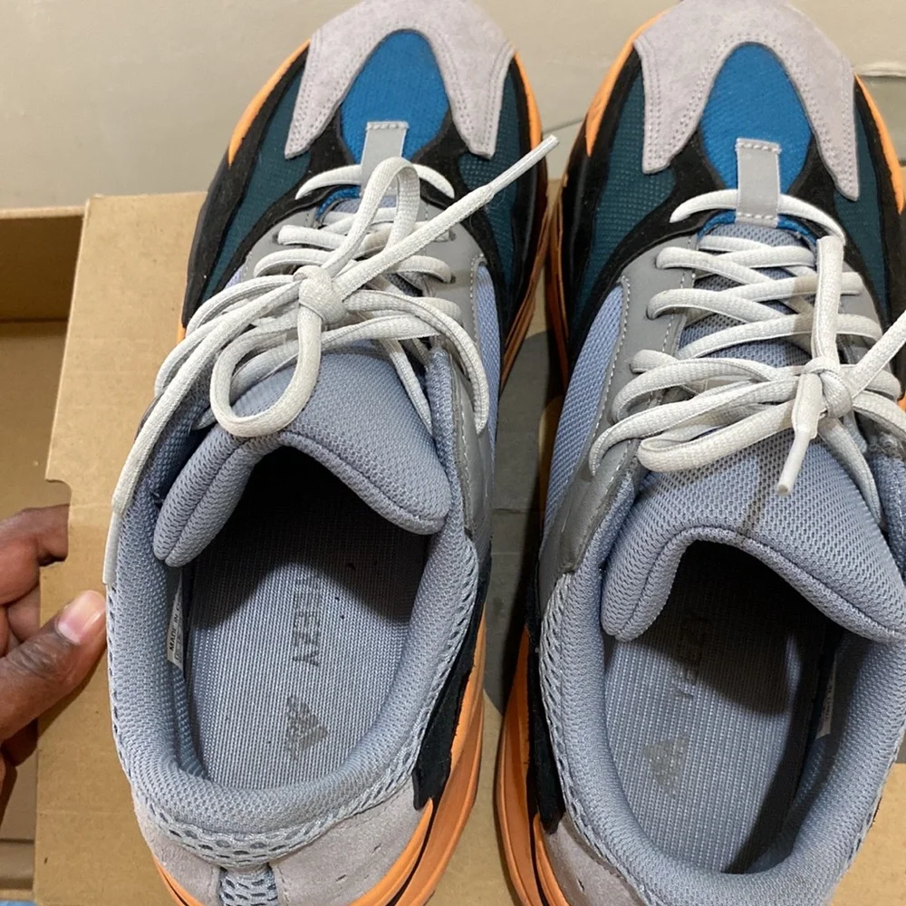 Adidas Yeezy Boost 700 Wash Orange - Picture 4 of 7